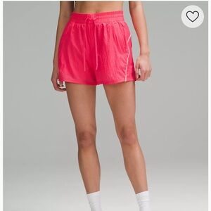 Lululemon License to Train High-Rise Short 4” size 6